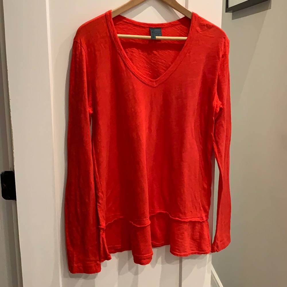 LEFT OF CENTER heather red peplum tee